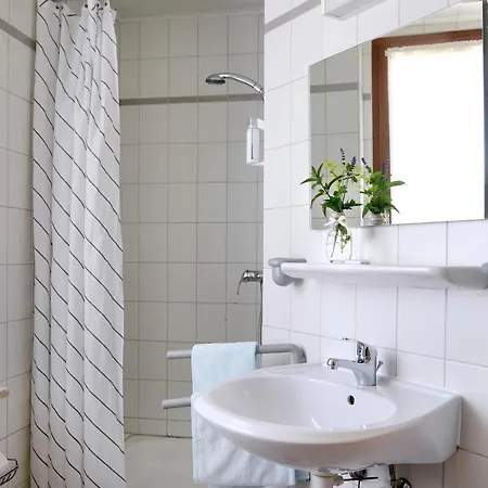 Im Kräutergarten 3*