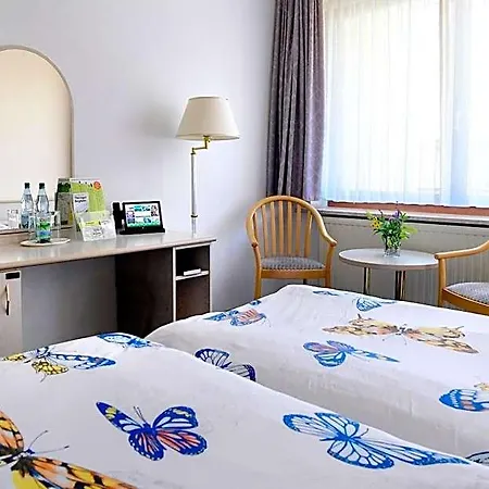 Hotel Im Kraeutergarten 3*