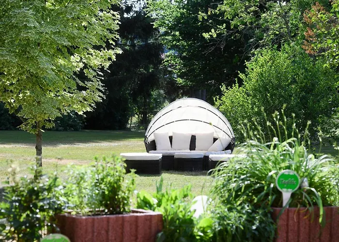 Im Kraeutergarten 3*